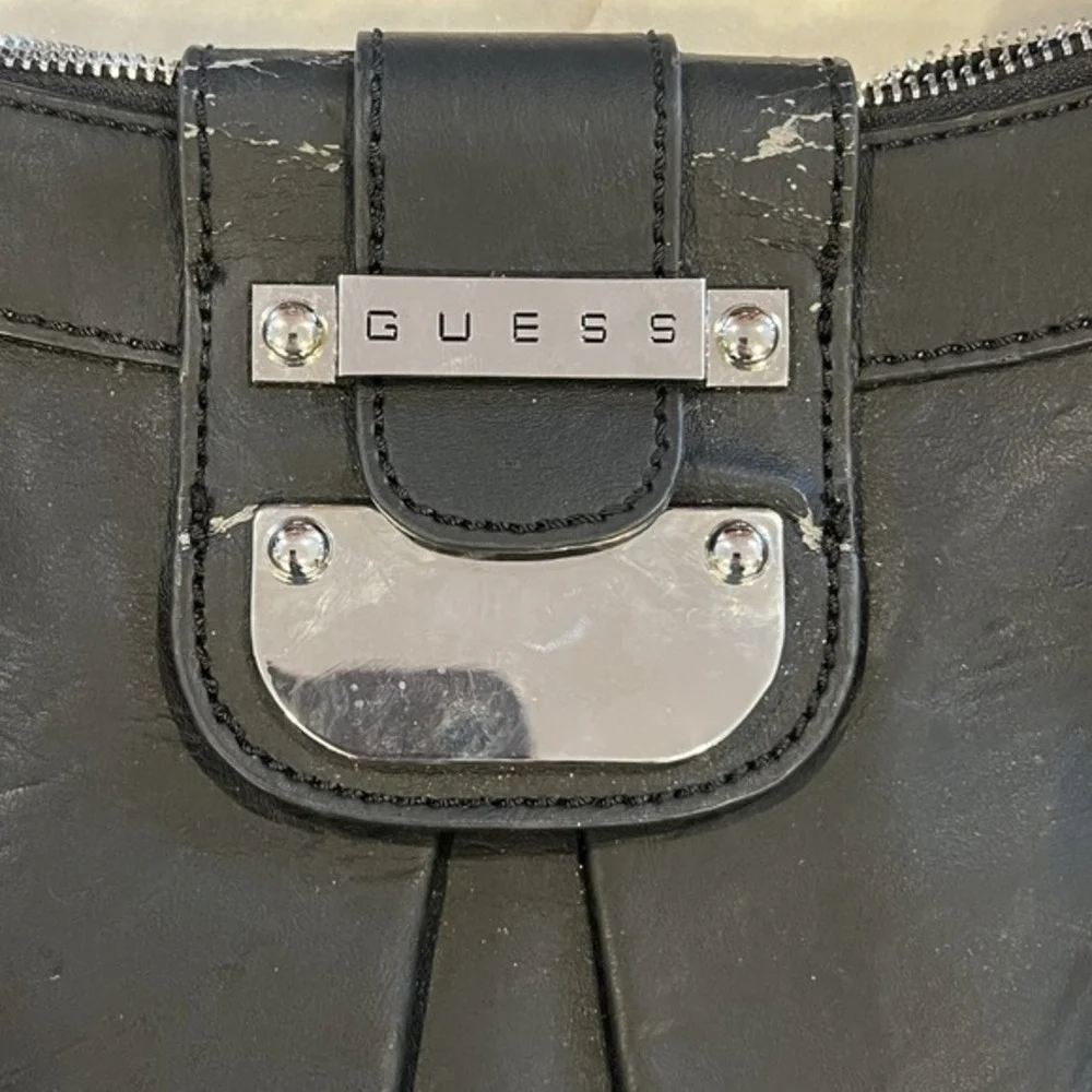 GUESS Black Leather Shoulder Bag Y2K‎ Silver Hardware Zip Hobo Purse
